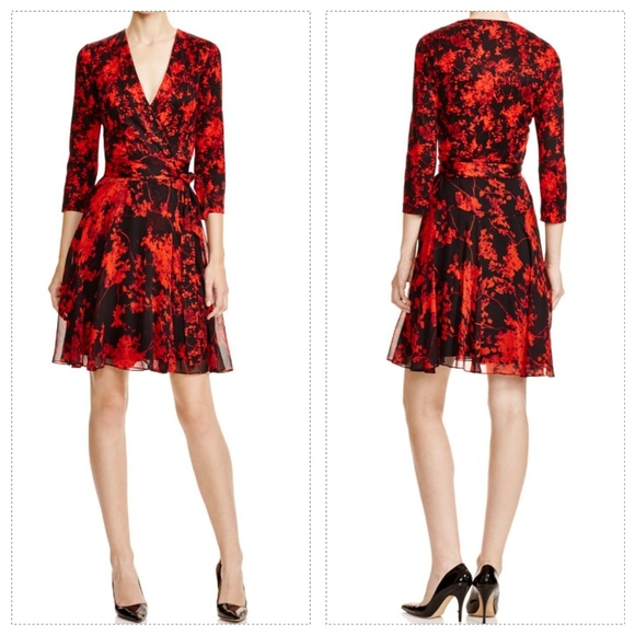 Diane Von Furstenberg Dresses & Skirts - ✨ DIANE VON FURSTENBERG Dark Floral IRINA Wrap ✨